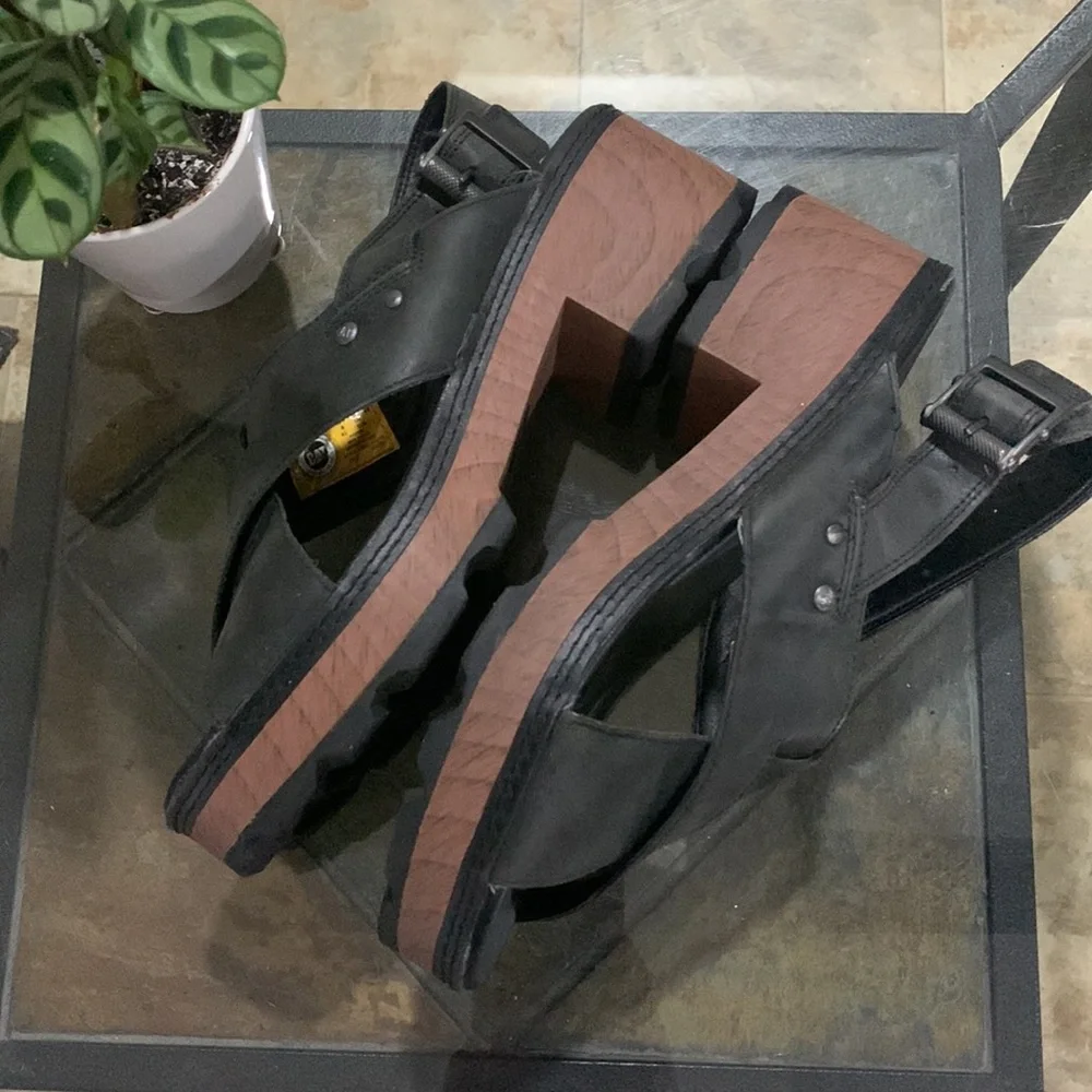 CAT (CATERPILLAR) Chunky Block Wood Heel Black Leather Slingback Sandals - Picture 5 of 12